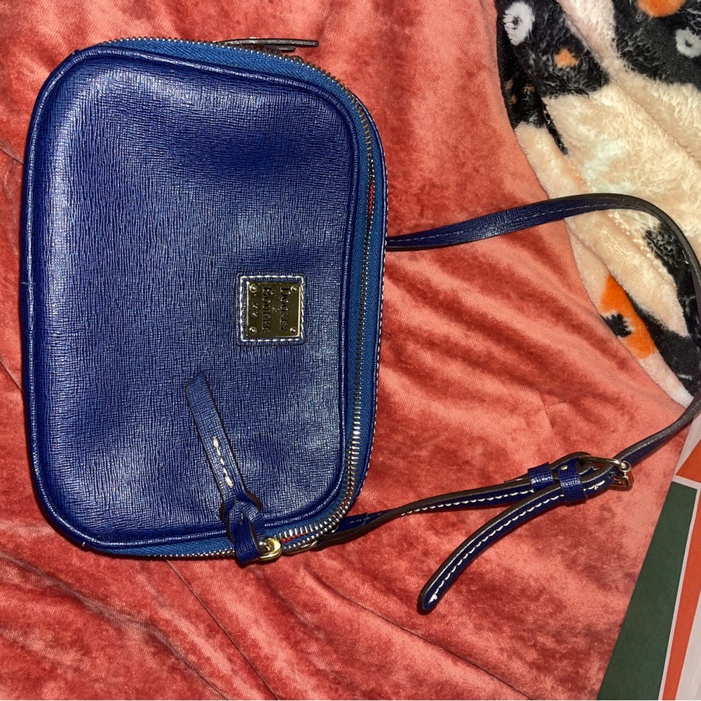 dooney and bourke NWOT purse